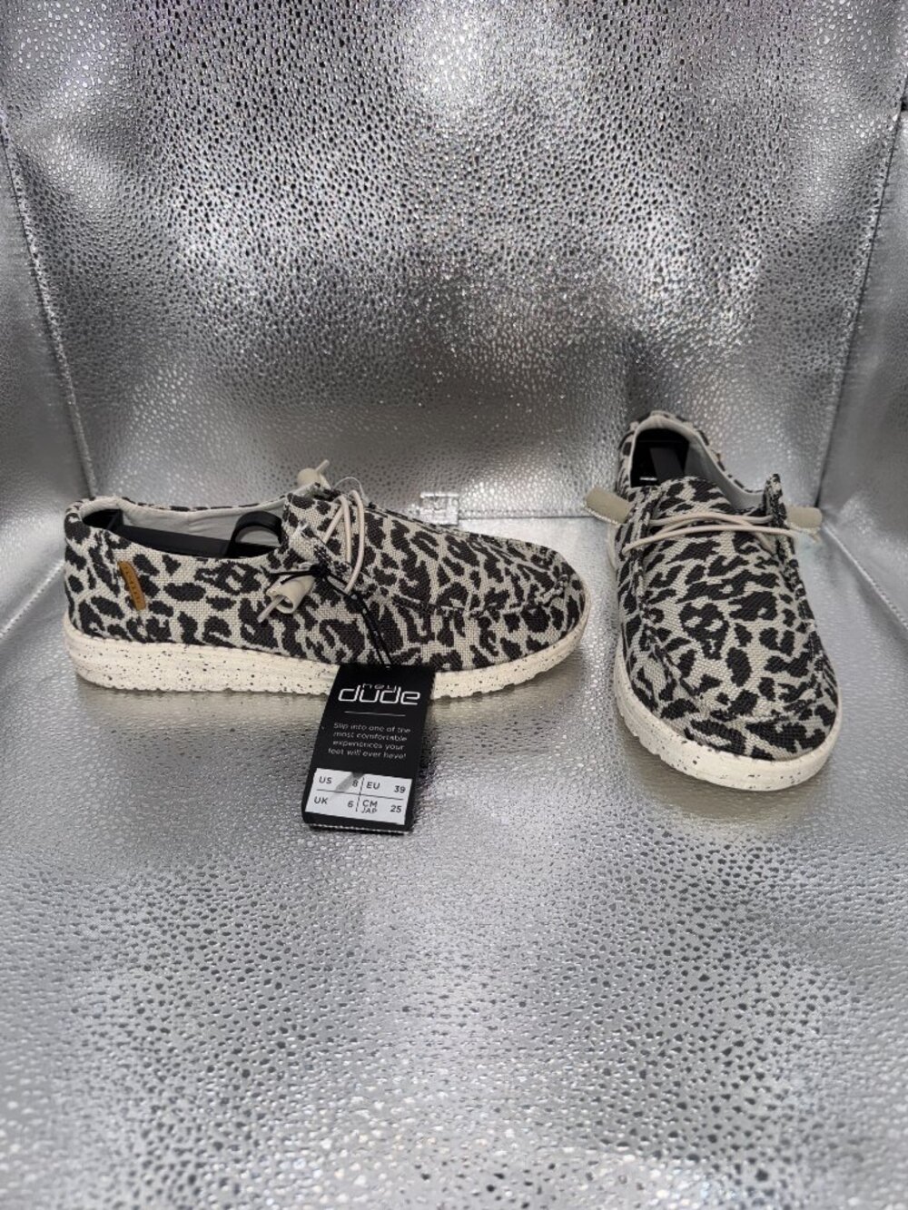 NWT Hey Dude Wendy 8 Woven Cheetah Grey Slip On Shoes Animal Leopard Gray